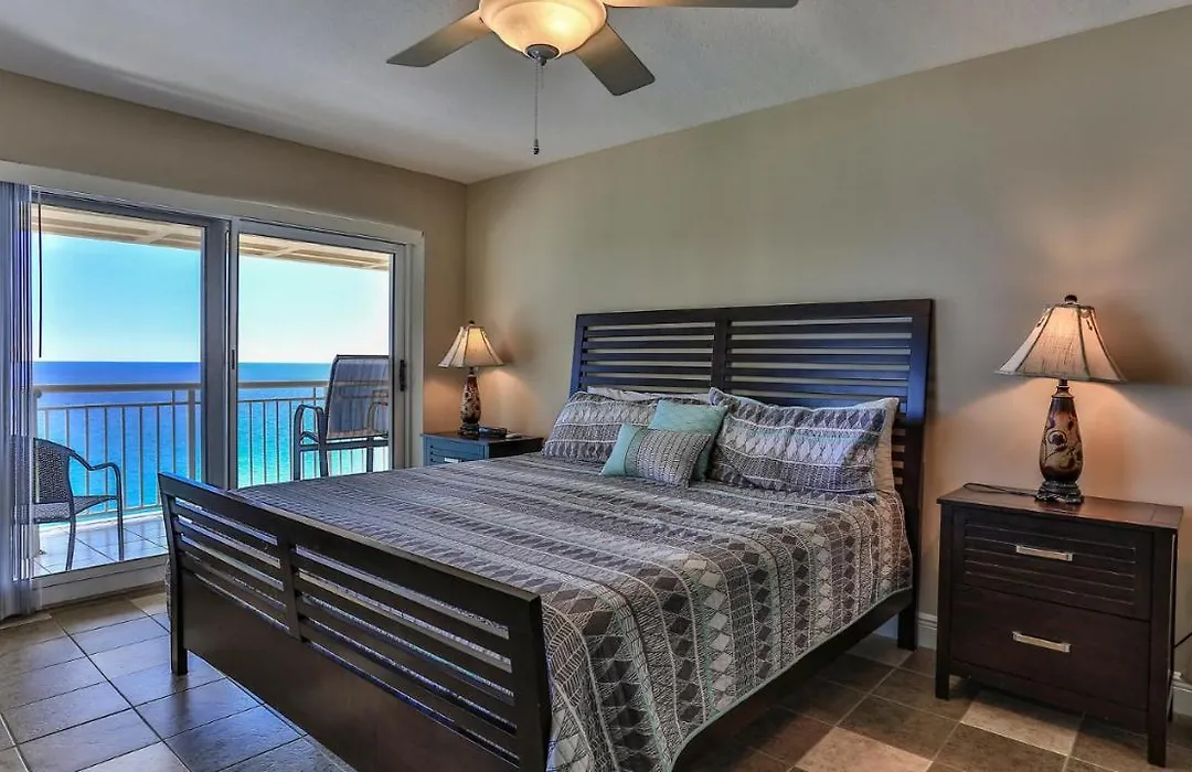 Destin Towers 142 - 2 Bedroom Beach Front Condo In The Heart Of Destin With Amazing Views!-1