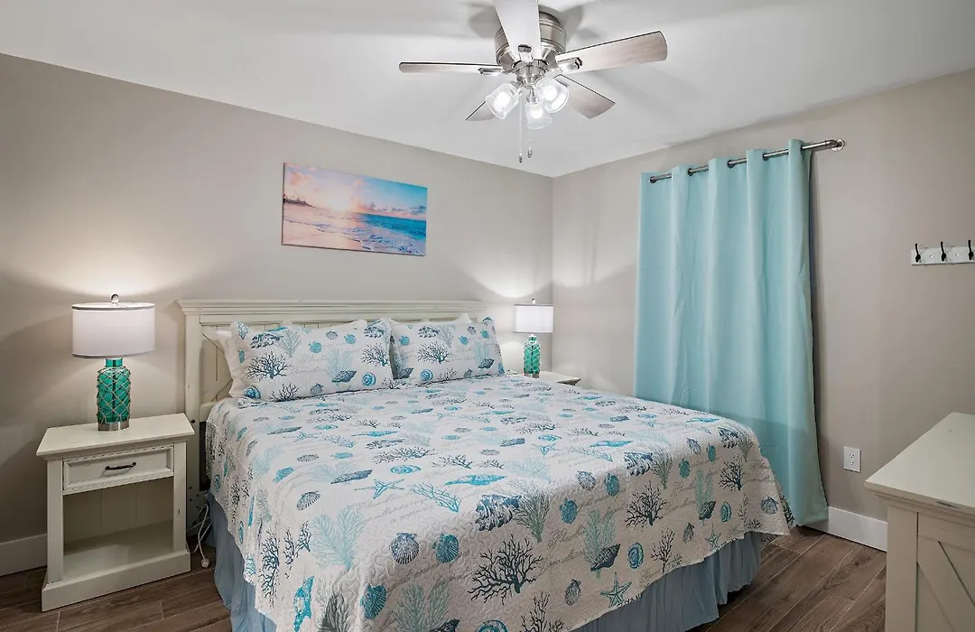 Pelican Beach Resort Destin-1