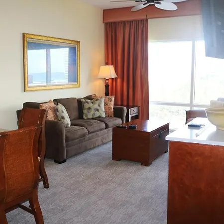 Ocean View Luxurious Condo-Best Location + Balcony-3