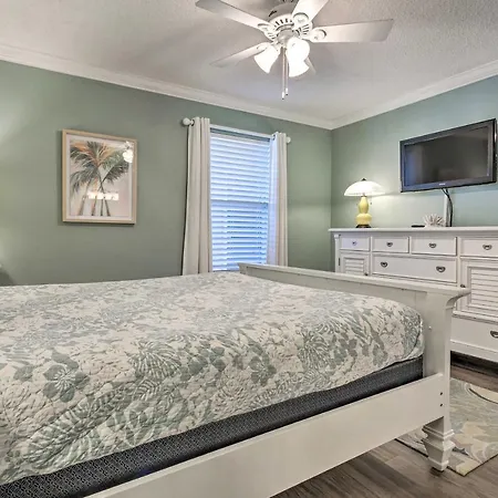 Sunny Emerald Coast Condo With Pool Steps To Beach!-3