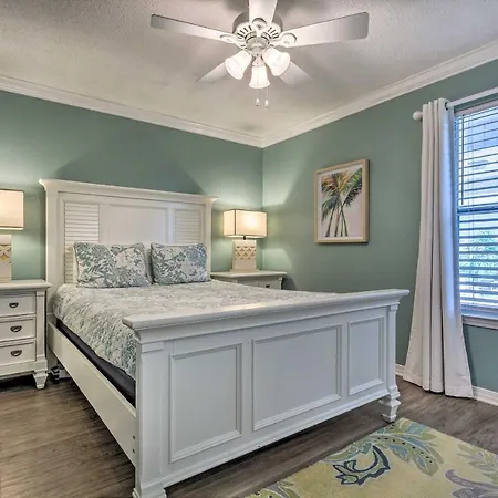 Sunny Emerald Coast Condo With Pool Steps To Beach!-2