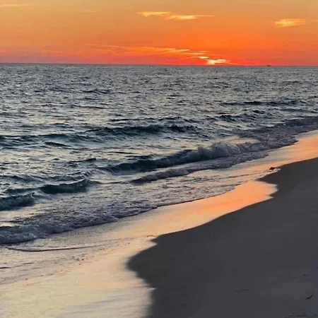 Sunrise Surprise 9Th Floor 2Br 2 Ba King Suite Beach Shuttle, Heated Pool!-2