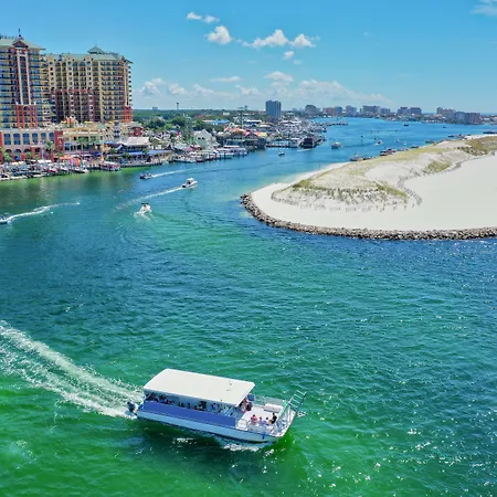 Emerald Grande Condominiums At Harborwalk Village-3