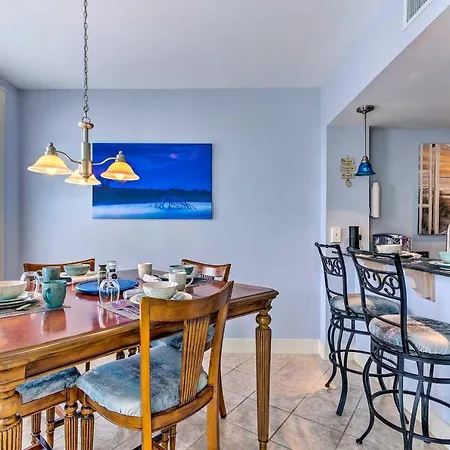 Top-Floor Condo In Sandestins Baytowne Village!-2